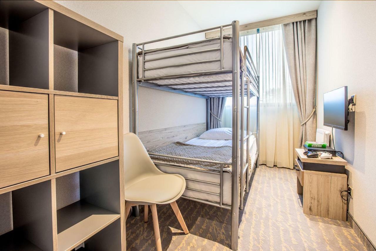 Spa & Wellness Hotel Diament אוסטראון מראה חיצוני תמונה